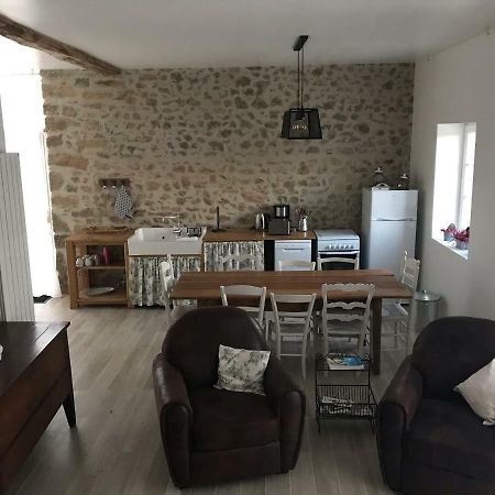 Gite De Charme Les Trois Chenes Augeres Exterior photo
